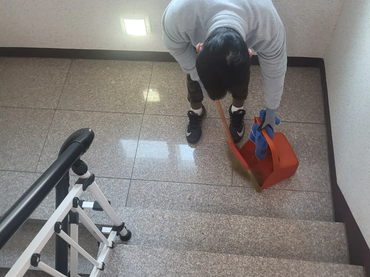 예천군 예천읍 오피스 기계실 장비 주변 정밀 위생청소 사례 - 행진크린