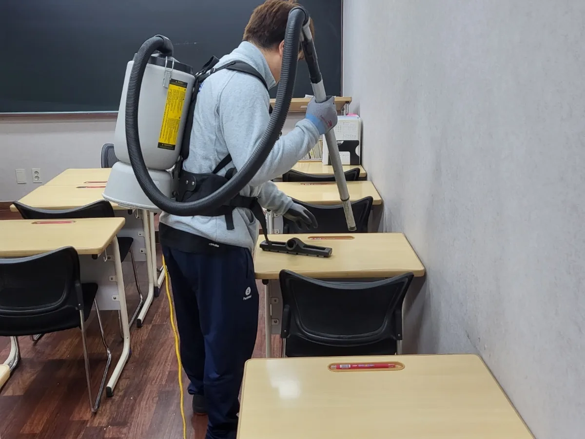 안동시 수상동 학원 좌석·책상 진공 바닥 위생청소 사례 - 행진크린